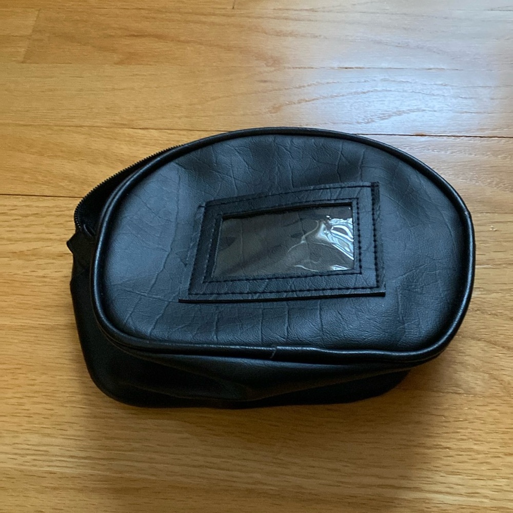 Toiletry travel case